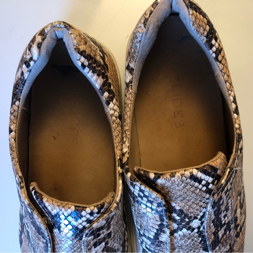 * J/Slides Snakeskin Print Unisex Slip-On Women’s… - image 2